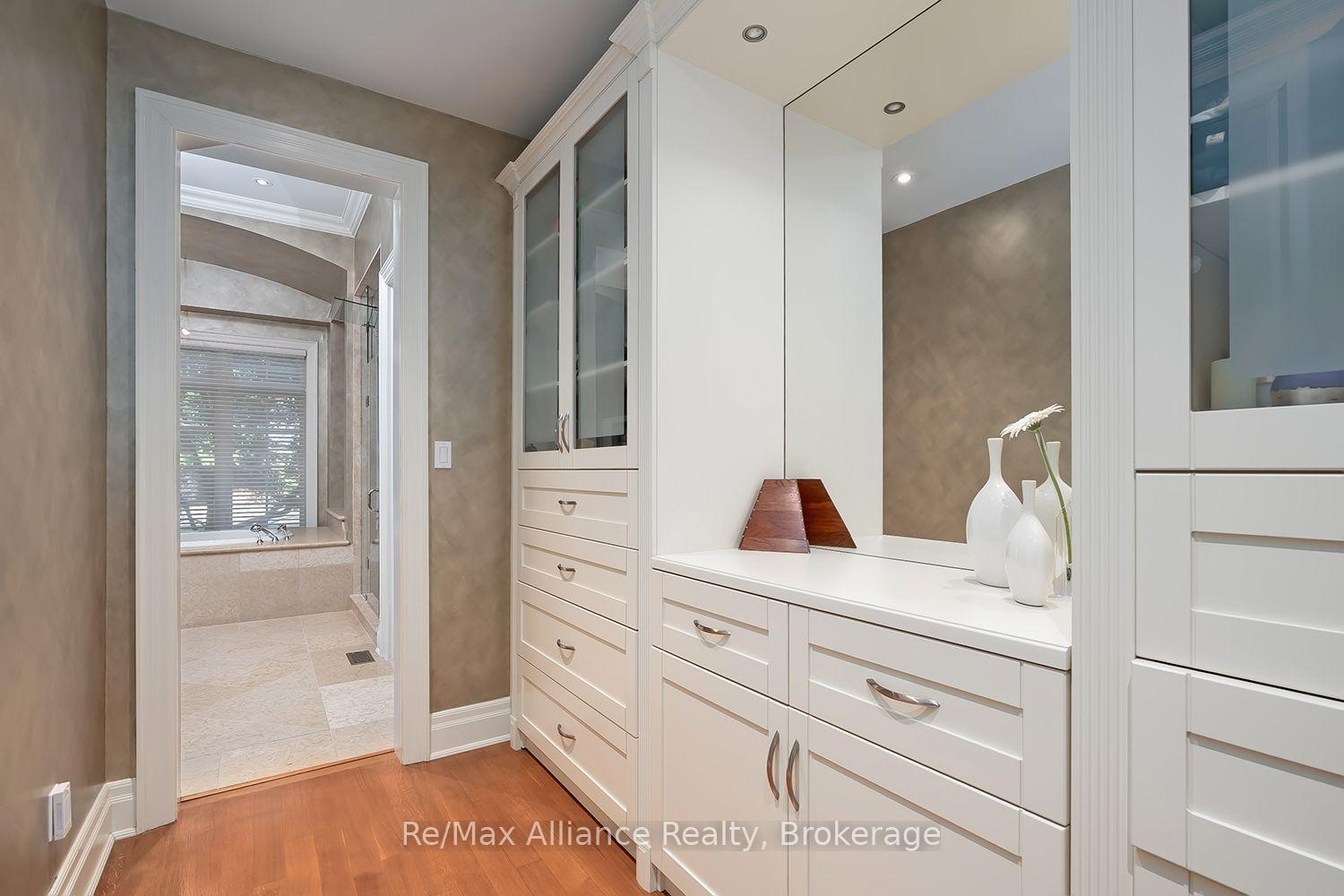 Photo 24 of 1426 Lakeshore Road E, Oakville, Bronte Creek — HOMEH