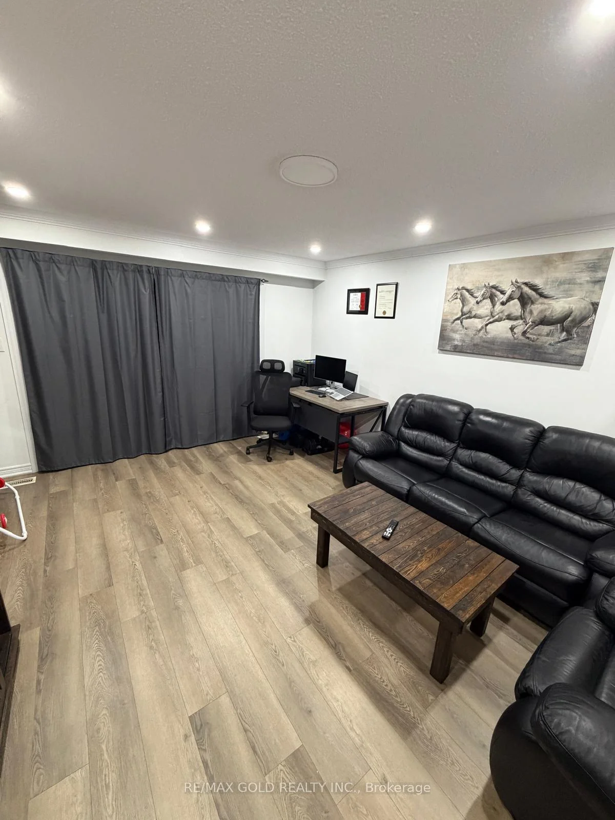 Photo 6 of 210 Harold Street, Brampton, Brampton South — HOMEH