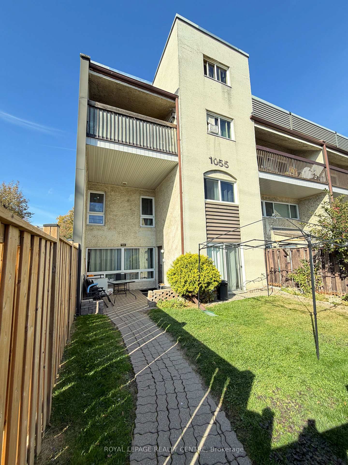 Photo of Unit 171, 1055 Dundas Street E