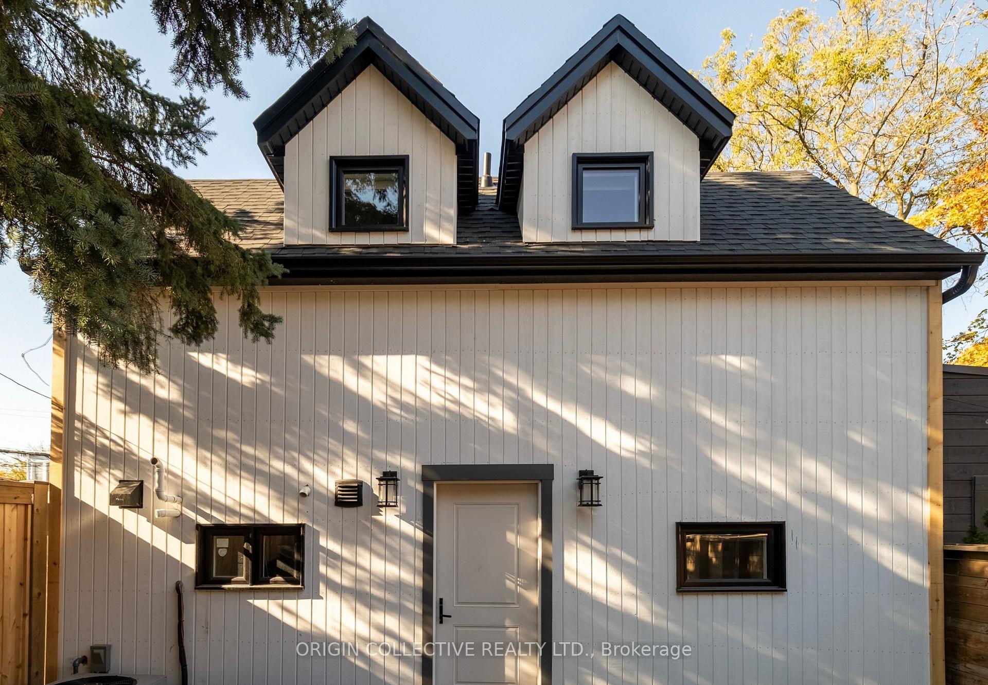 Photo 1 of 8 Oakdene Crescent, Toronto, Danforth — HOMEH