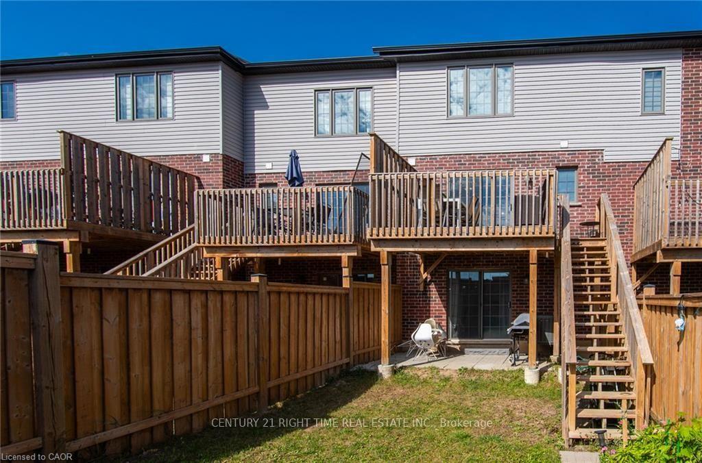 Photo 39 of 120 Monarch Woods Drive, Kitchener — HOMEH