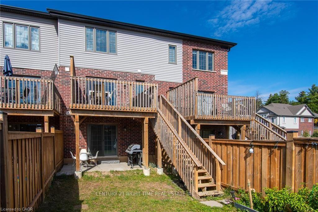 Photo 42 of 120 Monarch Woods Drive, Kitchener — HOMEH