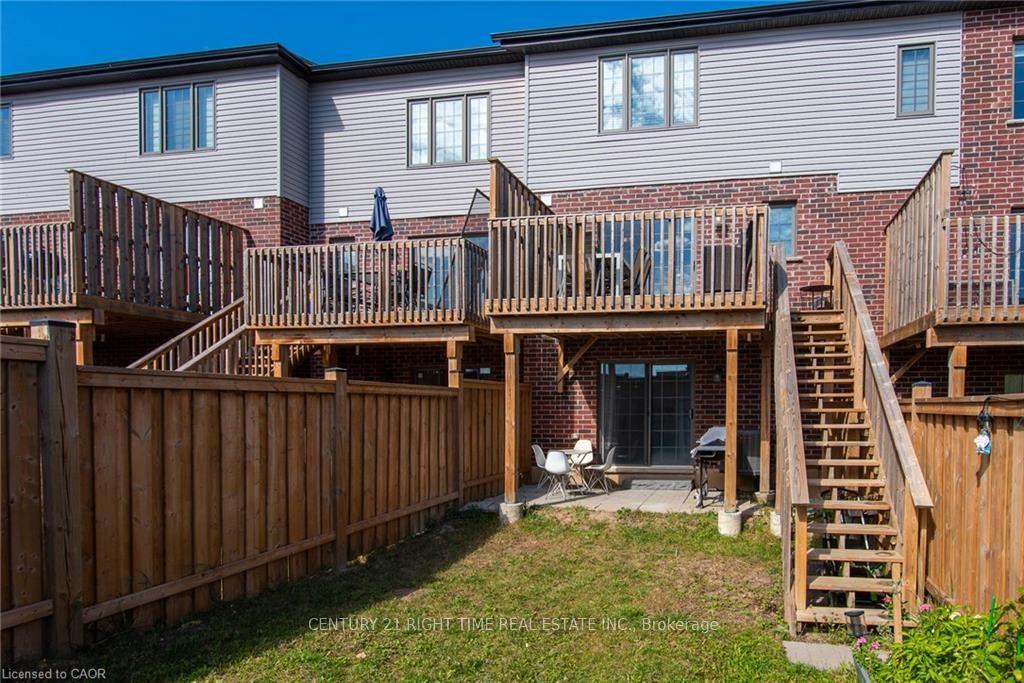 Photo 44 of 120 Monarch Woods Drive, Kitchener — HOMEH