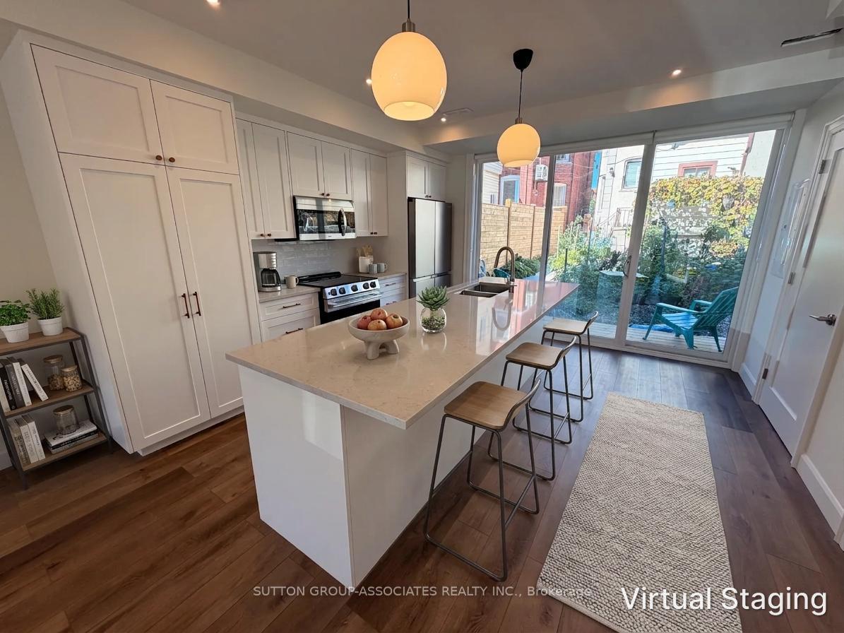 Photo 7 of Unit Laneway Unit, 29 Earnscliffe Road, Toronto, Oakwood Village — HOMEH