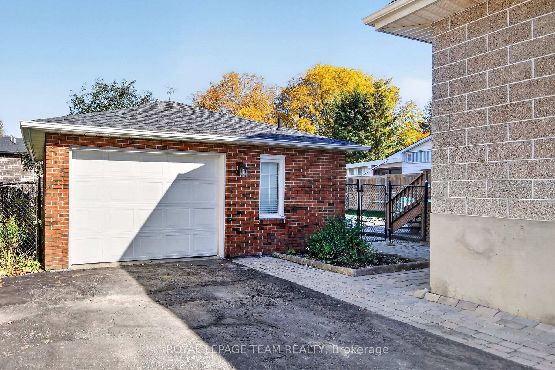 Photo 3 of 3475 Mcbean Street, Ottawa, Richmond — HOMEH
