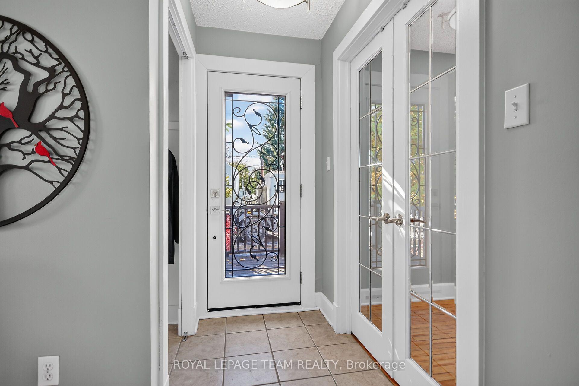 Photo 4 of 3475 Mcbean Street, Ottawa, Richmond — HOMEH