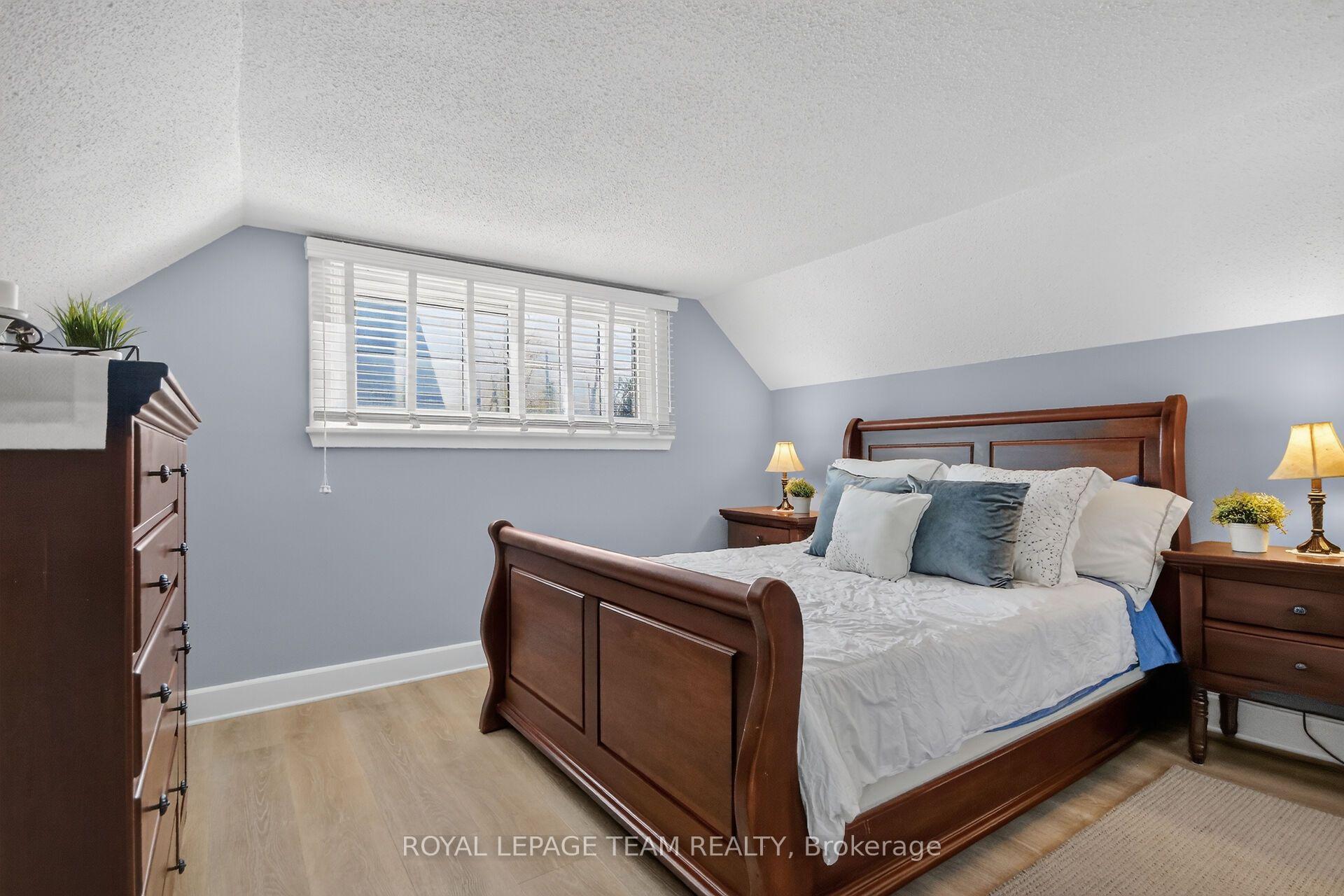 Photo 18 of 3475 Mcbean Street, Ottawa, Richmond — HOMEH