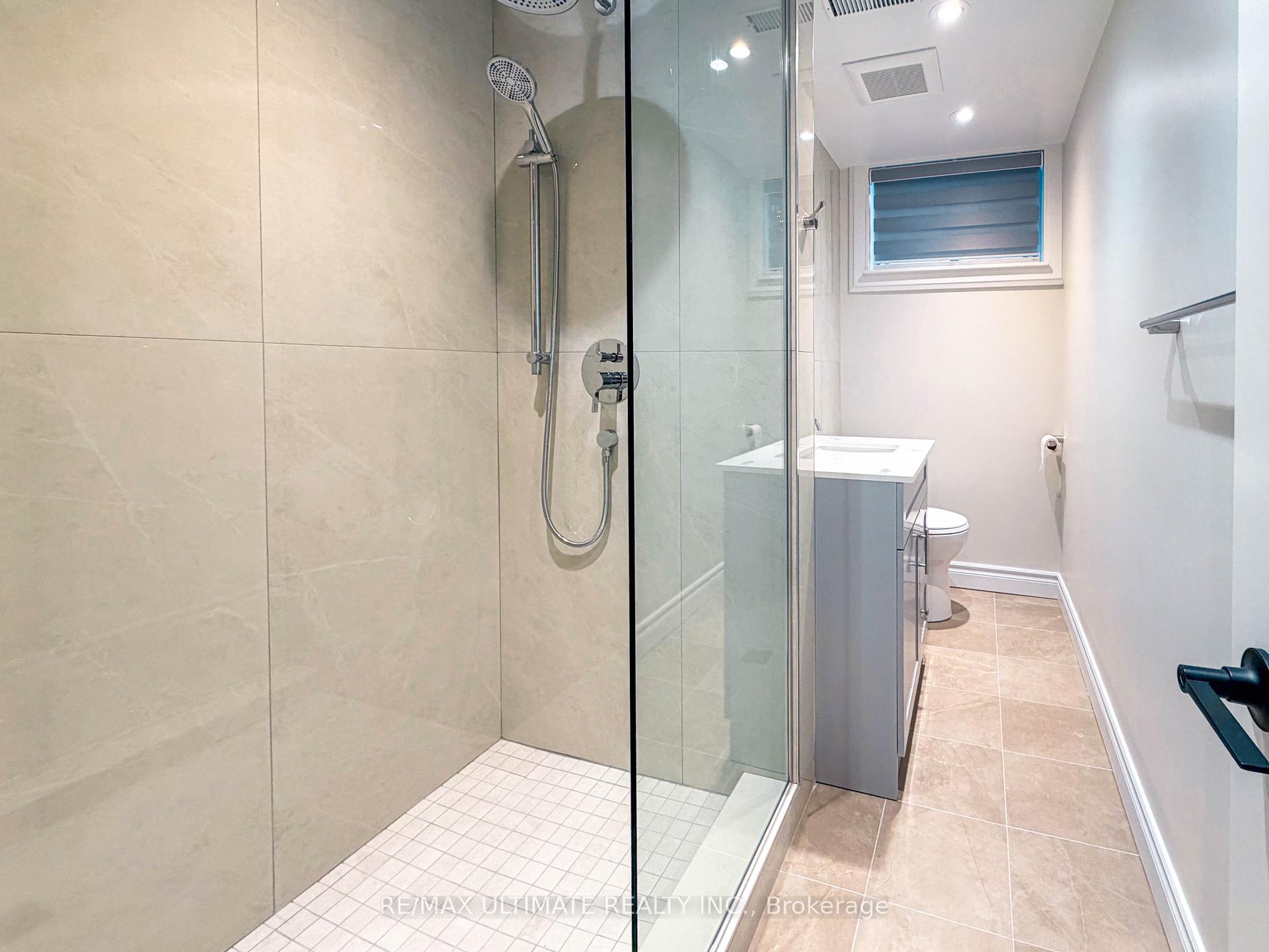 Photo 6 of Unit Lower, 1077 Glencairn Avenue, North York, Yorkdale-Glen Park — HOMEH