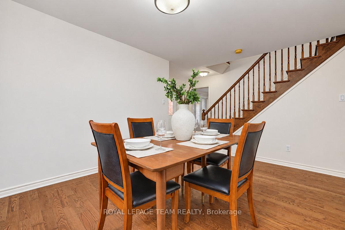 Photo 15 of 18 Wheeler Street, Ottawa, Barrhaven - Cedargrove/Fraserdale — HOMEH