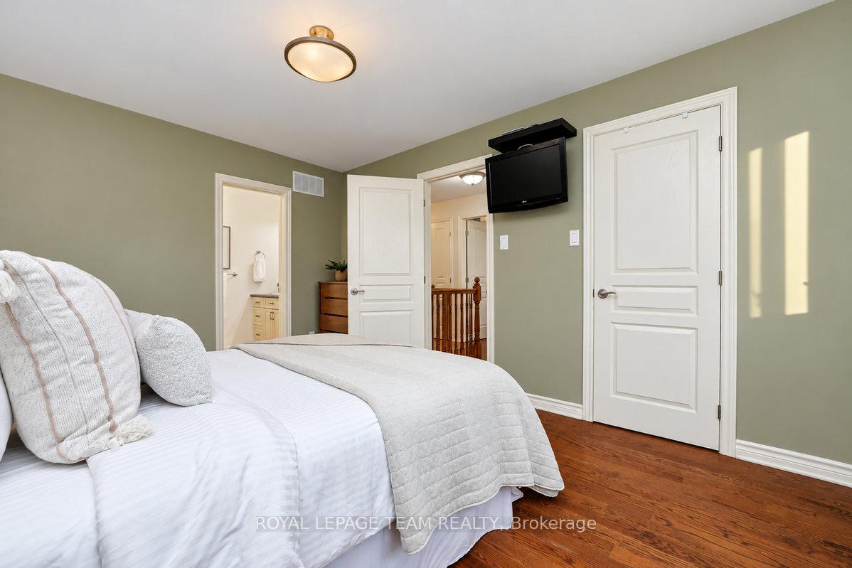 Photo 17 of 18 Wheeler Street, Ottawa, Barrhaven - Cedargrove/Fraserdale — HOMEH