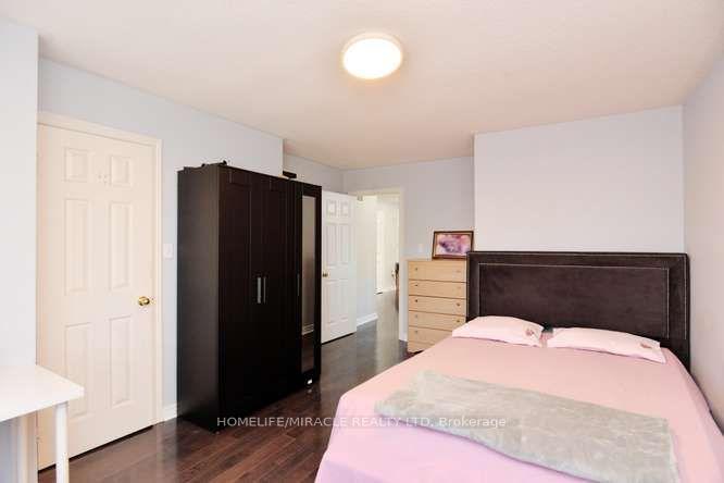 Photo 35 of 12 Plateau Drive, Brampton, Sandringham-Wellington — HOMEH