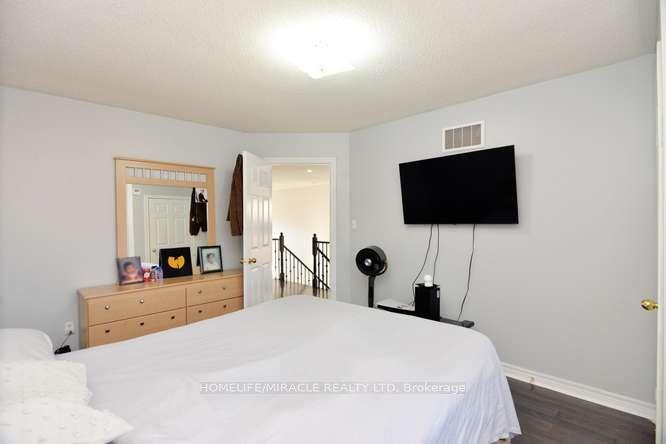Photo 44 of 12 Plateau Drive, Brampton, Sandringham-Wellington — HOMEH