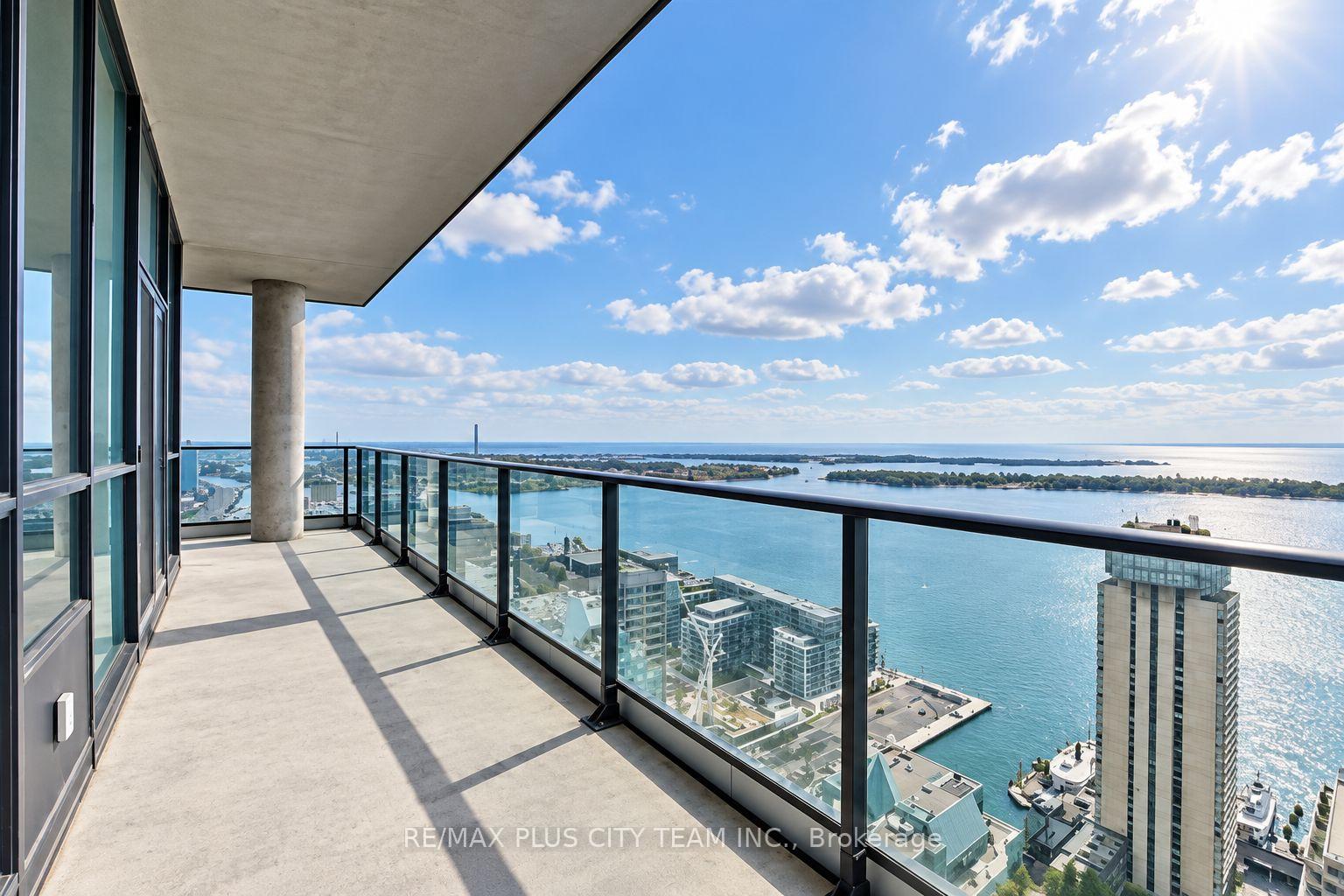 Photo of Unit 5005, 33 Bay Street