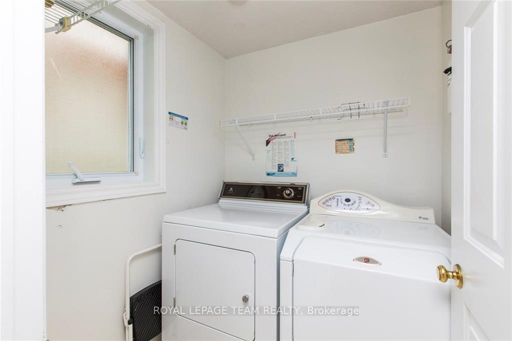 Photo 20 of 1495 Delia Crescent N, Ottawa, Fallingbrook/Ridgemount — HOMEH