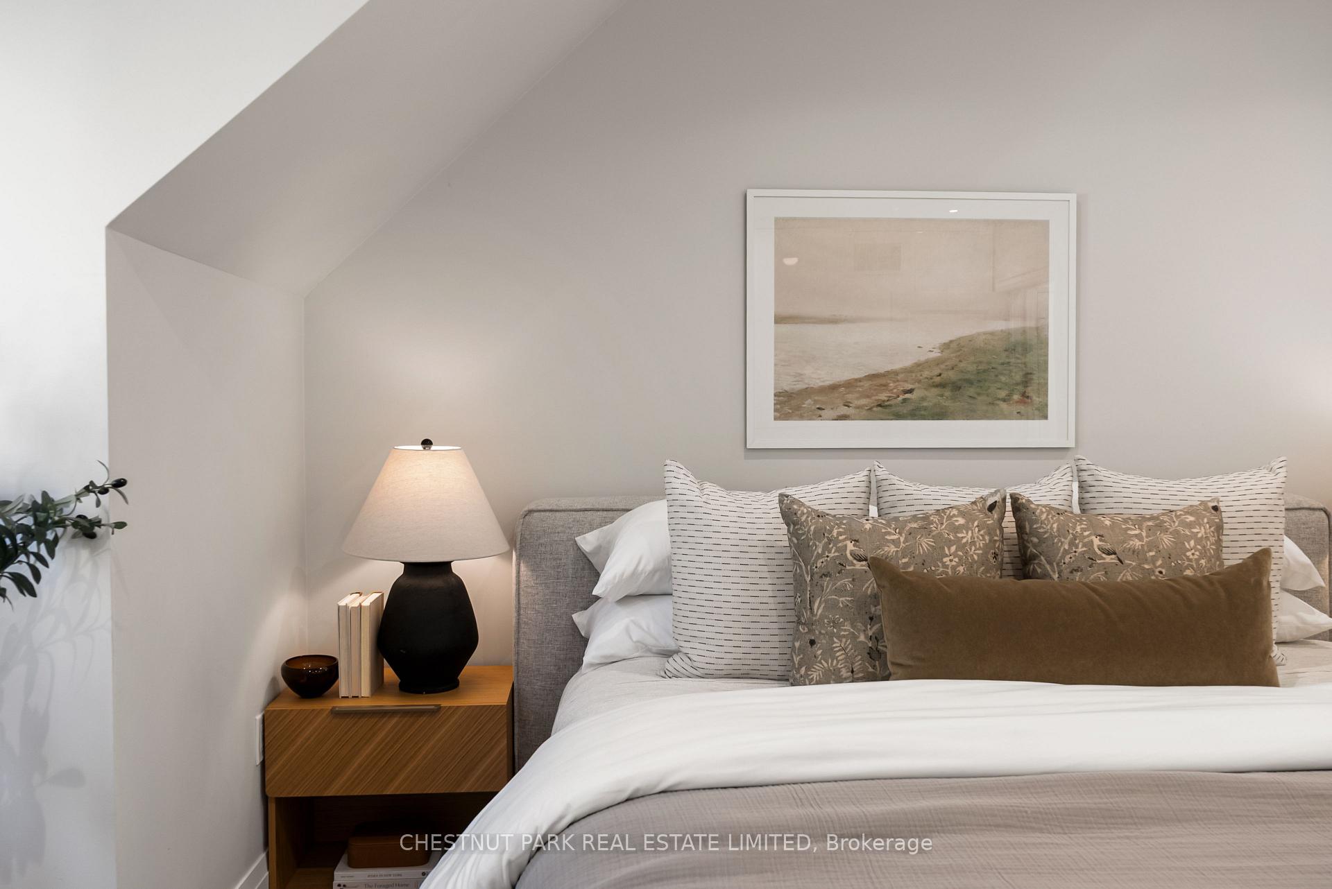 Photo 24 of 40 Morse Street, Toronto, South Riverdale — HOMEH
