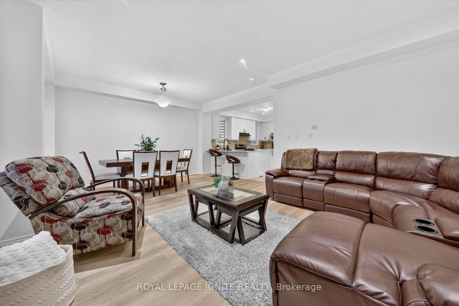 Photo 16 of 19 Leadenhall Road, Brampton, Northwest Brampton — HOMEH