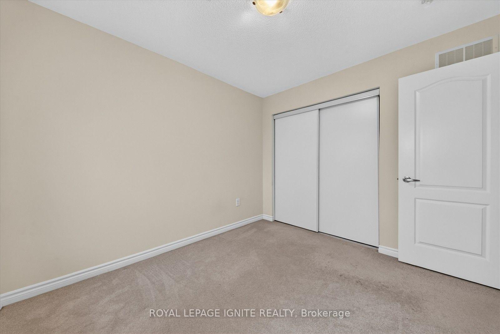 Photo 24 of 19 Leadenhall Road, Brampton, Northwest Brampton — HOMEH