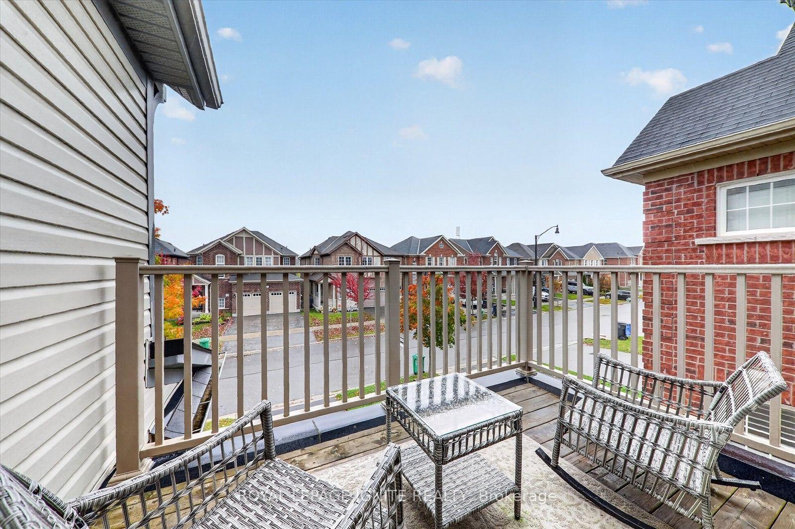 Photo 25 of 19 Leadenhall Road, Brampton, Northwest Brampton — HOMEH