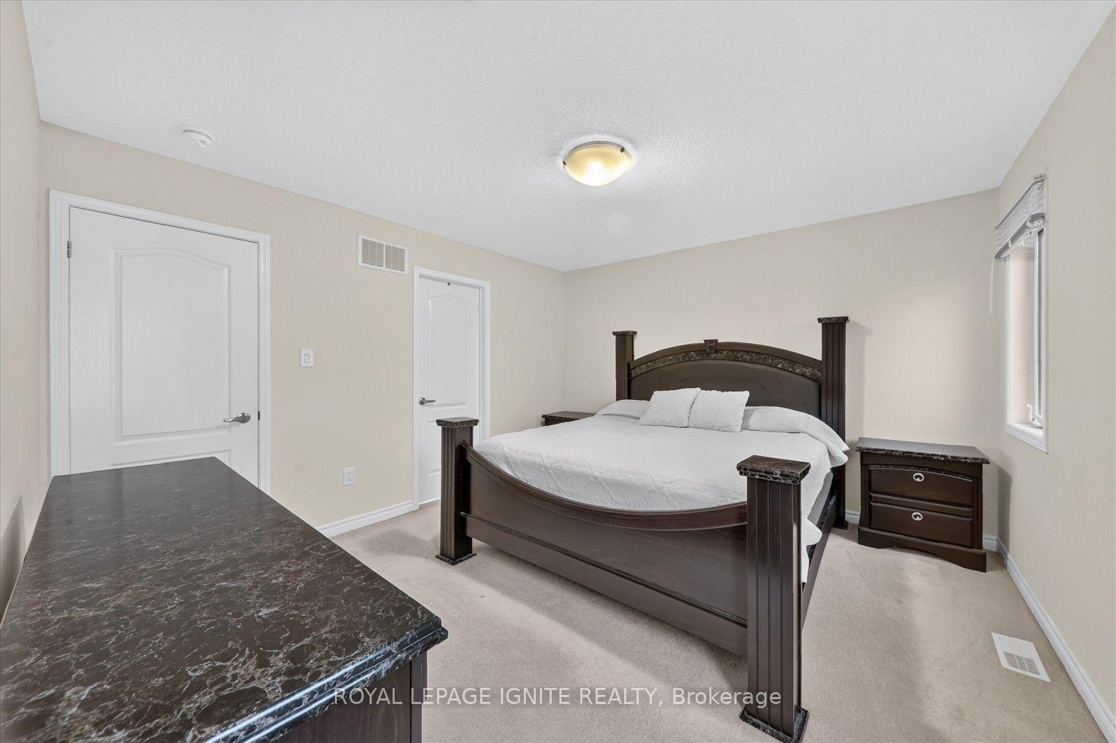 Photo 32 of 19 Leadenhall Road, Brampton, Northwest Brampton — HOMEH