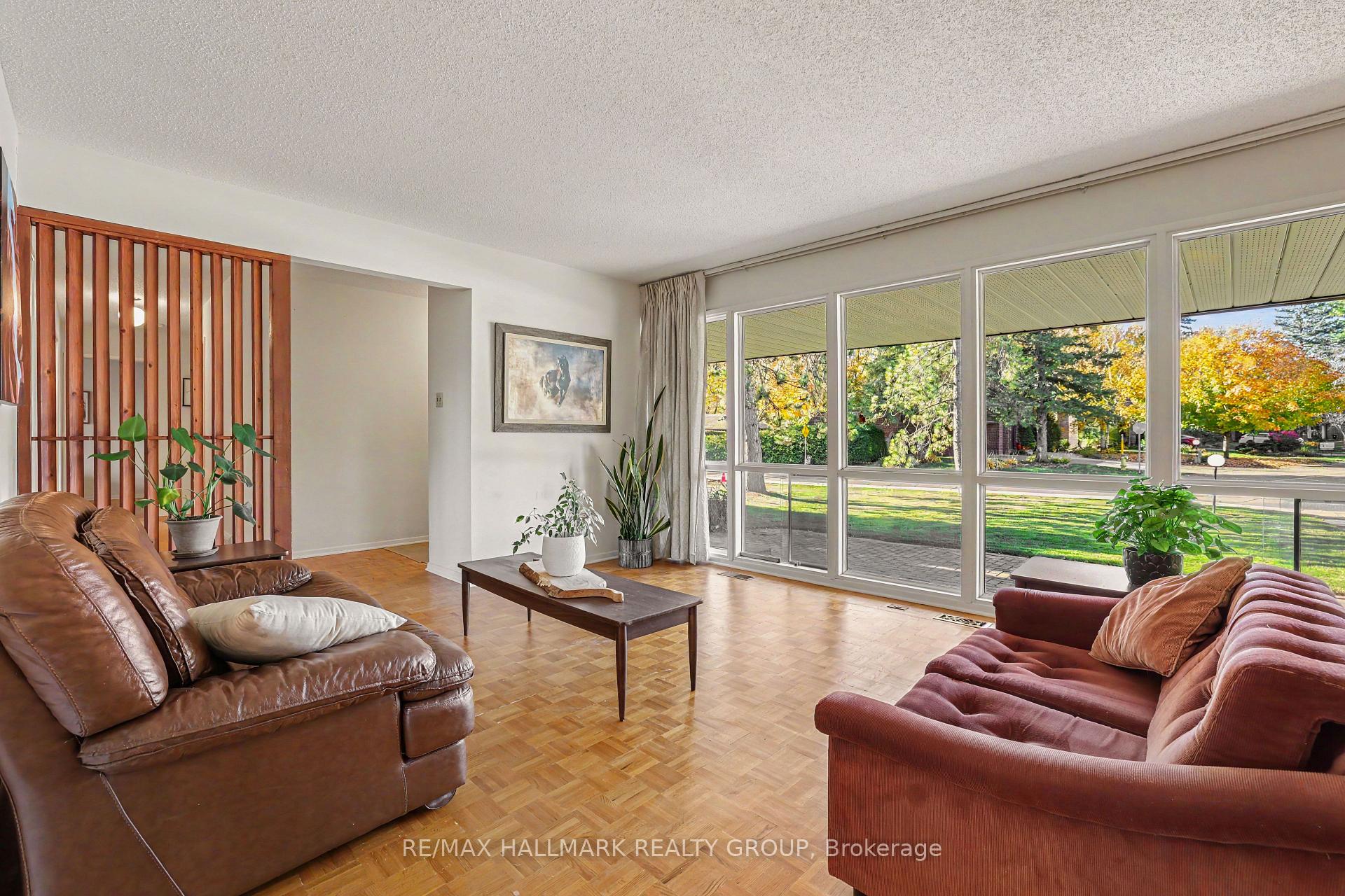 Photo 8 of 74 Varley Drive, Ottawa, Kanata - Beaverbrook — HOMEH