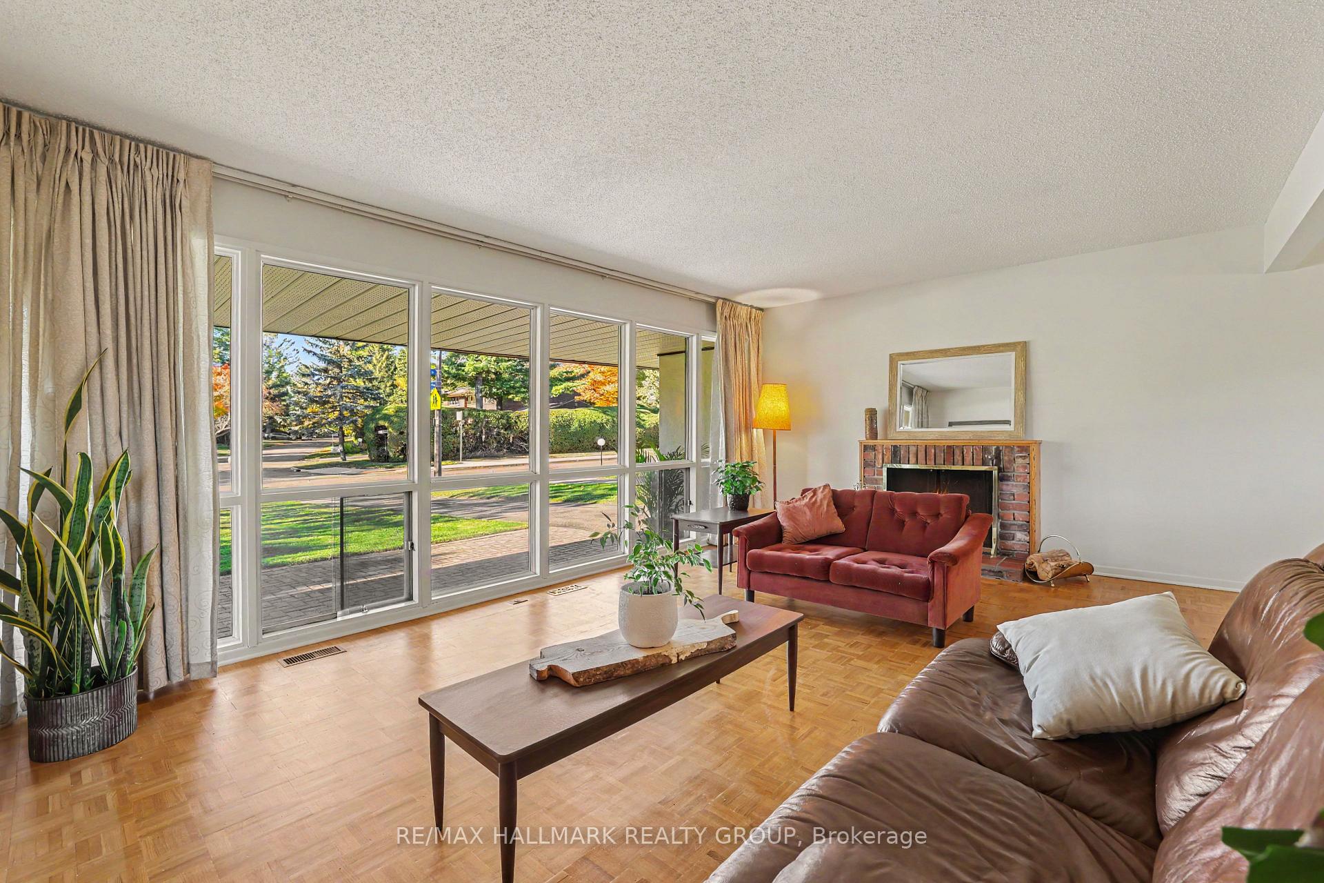 Photo 9 of 74 Varley Drive, Ottawa, Kanata - Beaverbrook — HOMEH