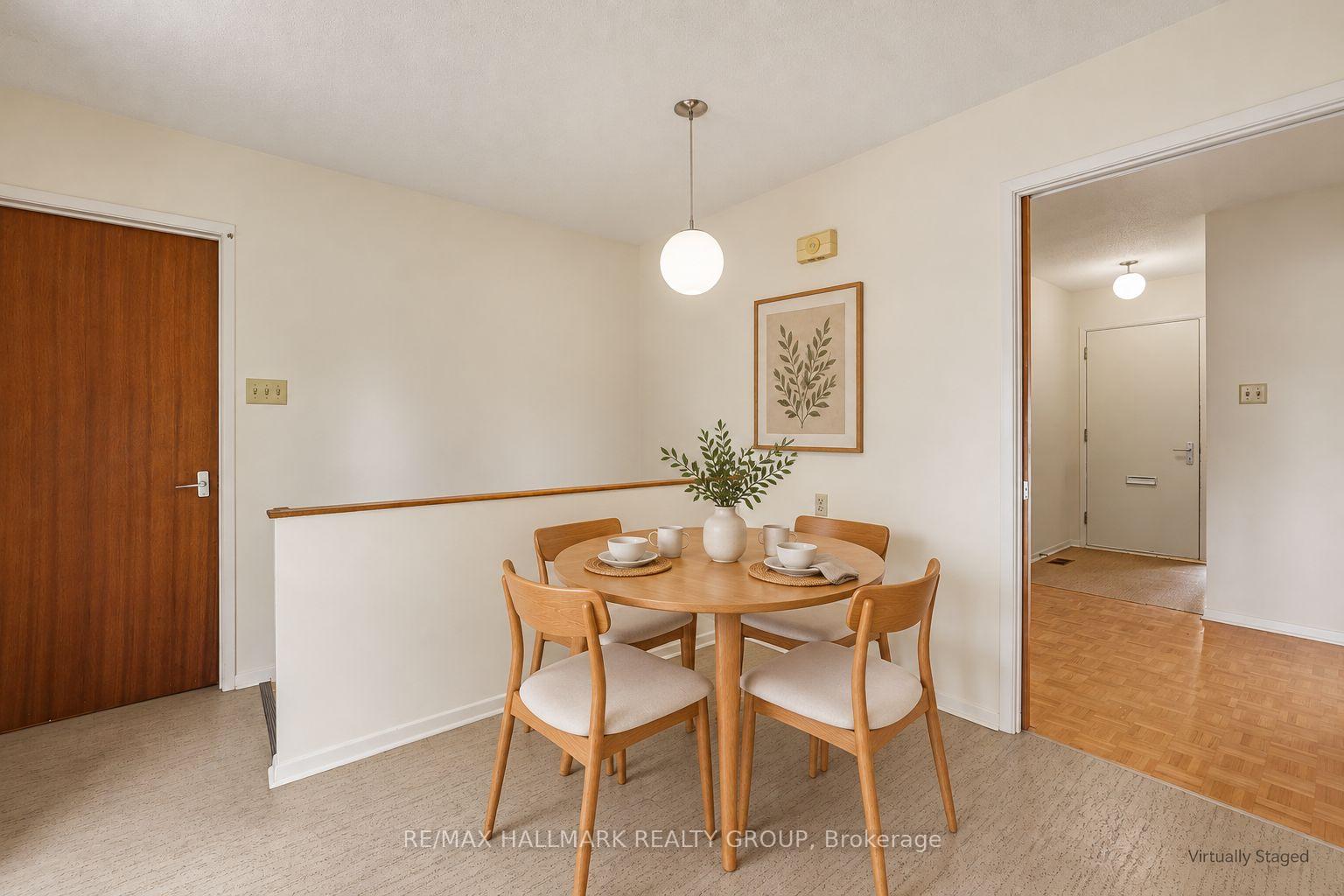 Photo 14 of 74 Varley Drive, Ottawa, Kanata - Beaverbrook — HOMEH