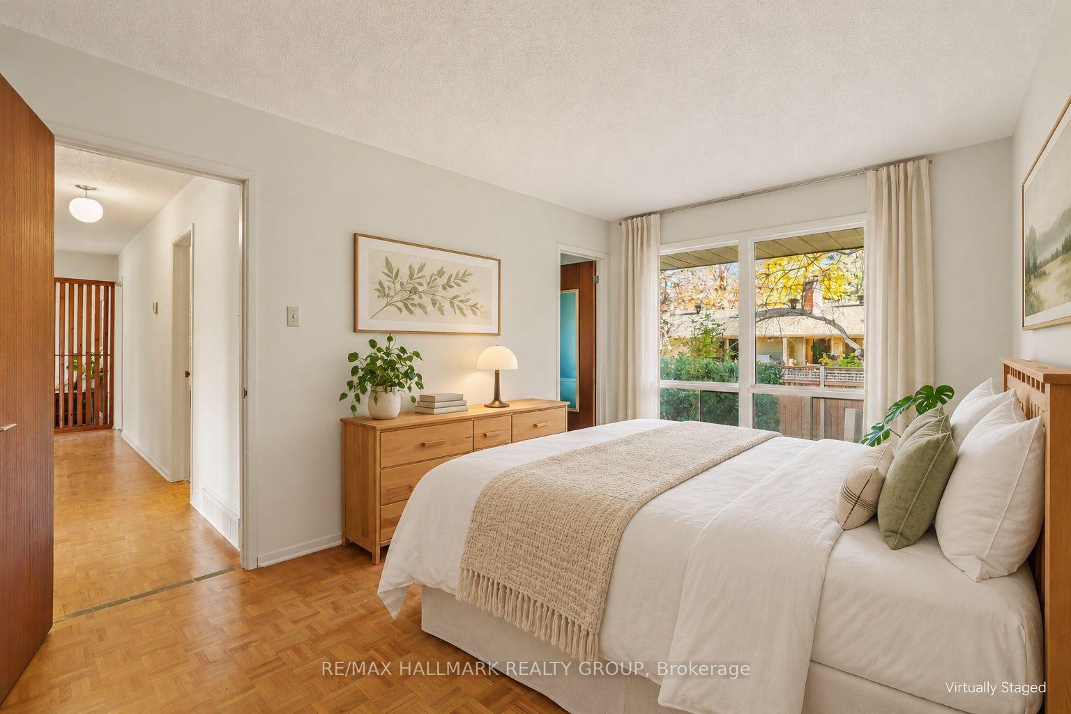 Photo 18 of 74 Varley Drive, Ottawa, Kanata - Beaverbrook — HOMEH