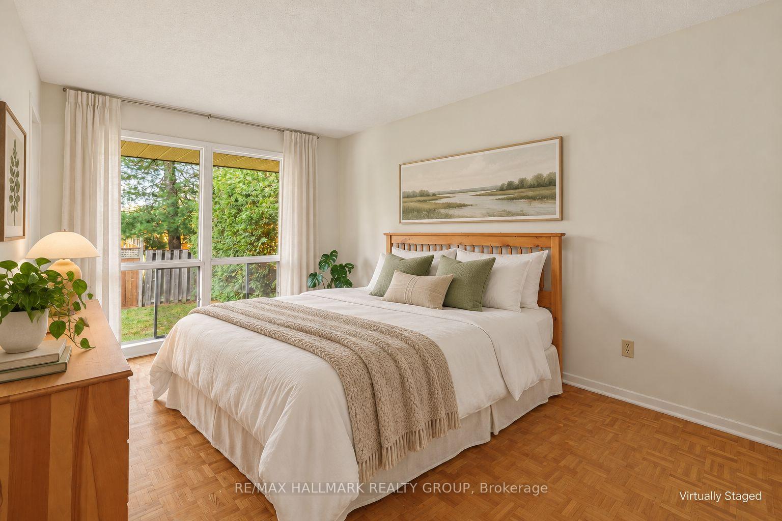 Photo 19 of 74 Varley Drive, Ottawa, Kanata - Beaverbrook — HOMEH