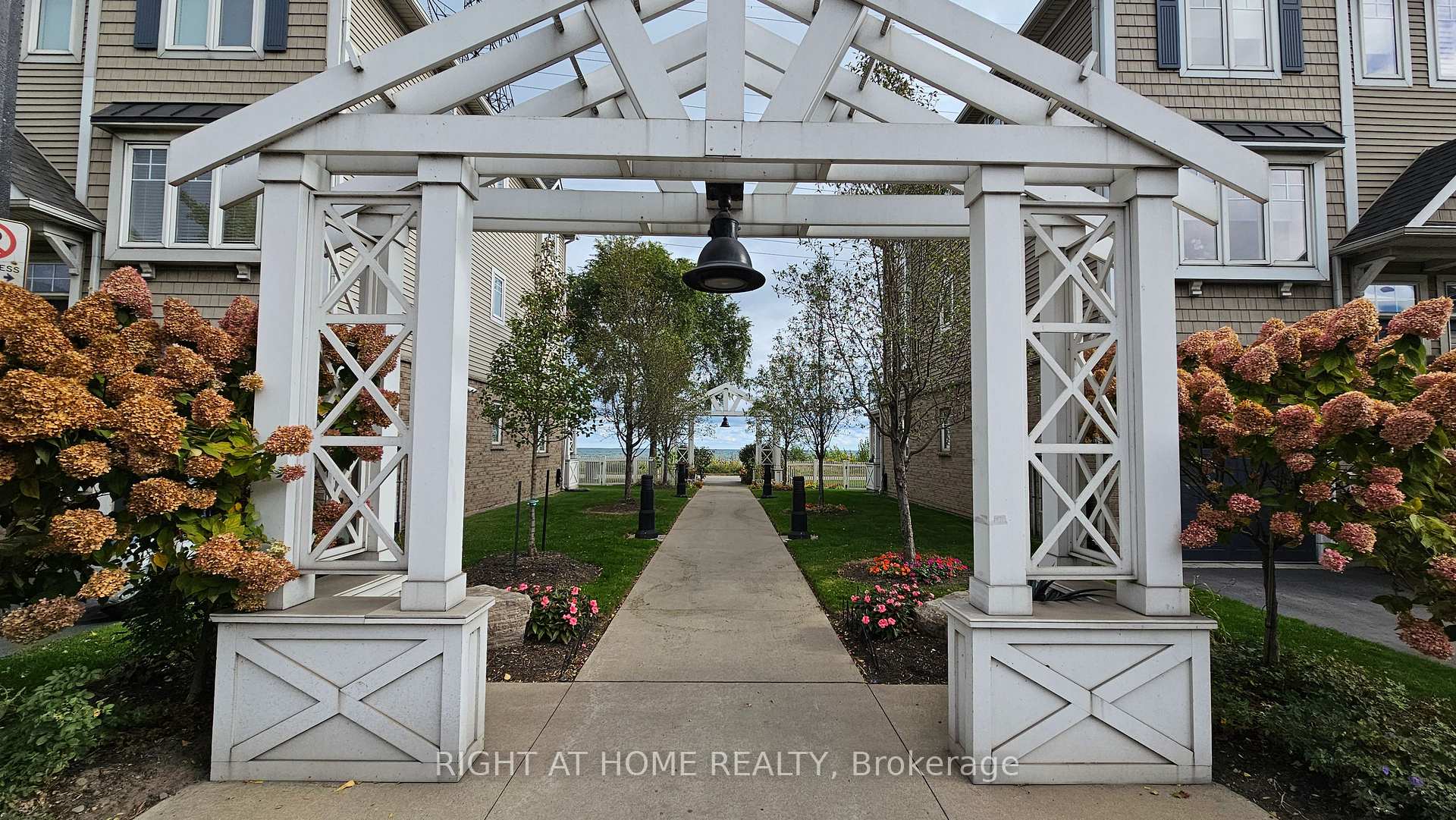 Photo 3 of Unit 40, 337 Beach Boulevard, Hamilton, Hamilton Beach — HOMEH