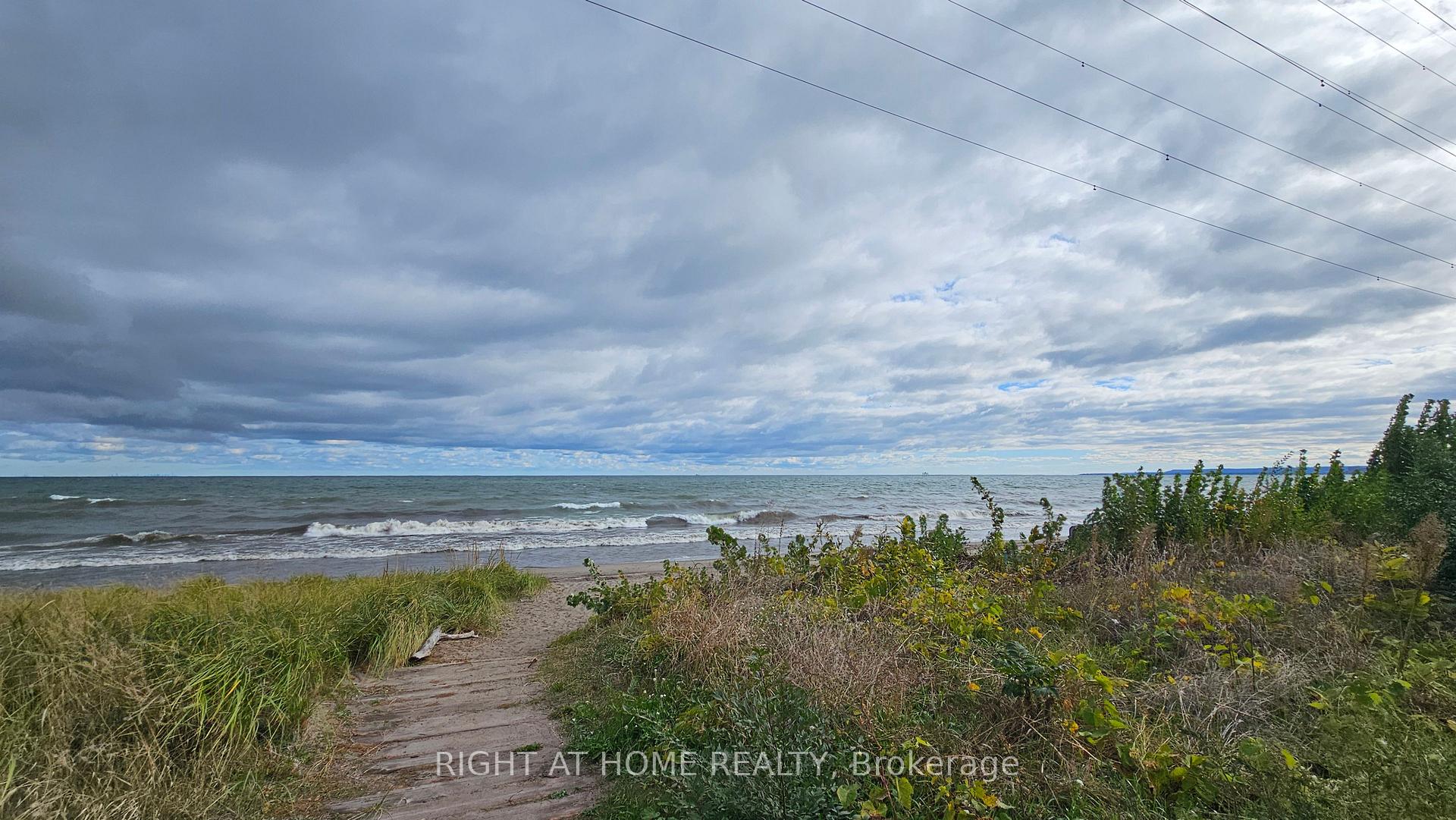 Photo 4 of Unit 40, 337 Beach Boulevard, Hamilton, Hamilton Beach — HOMEH