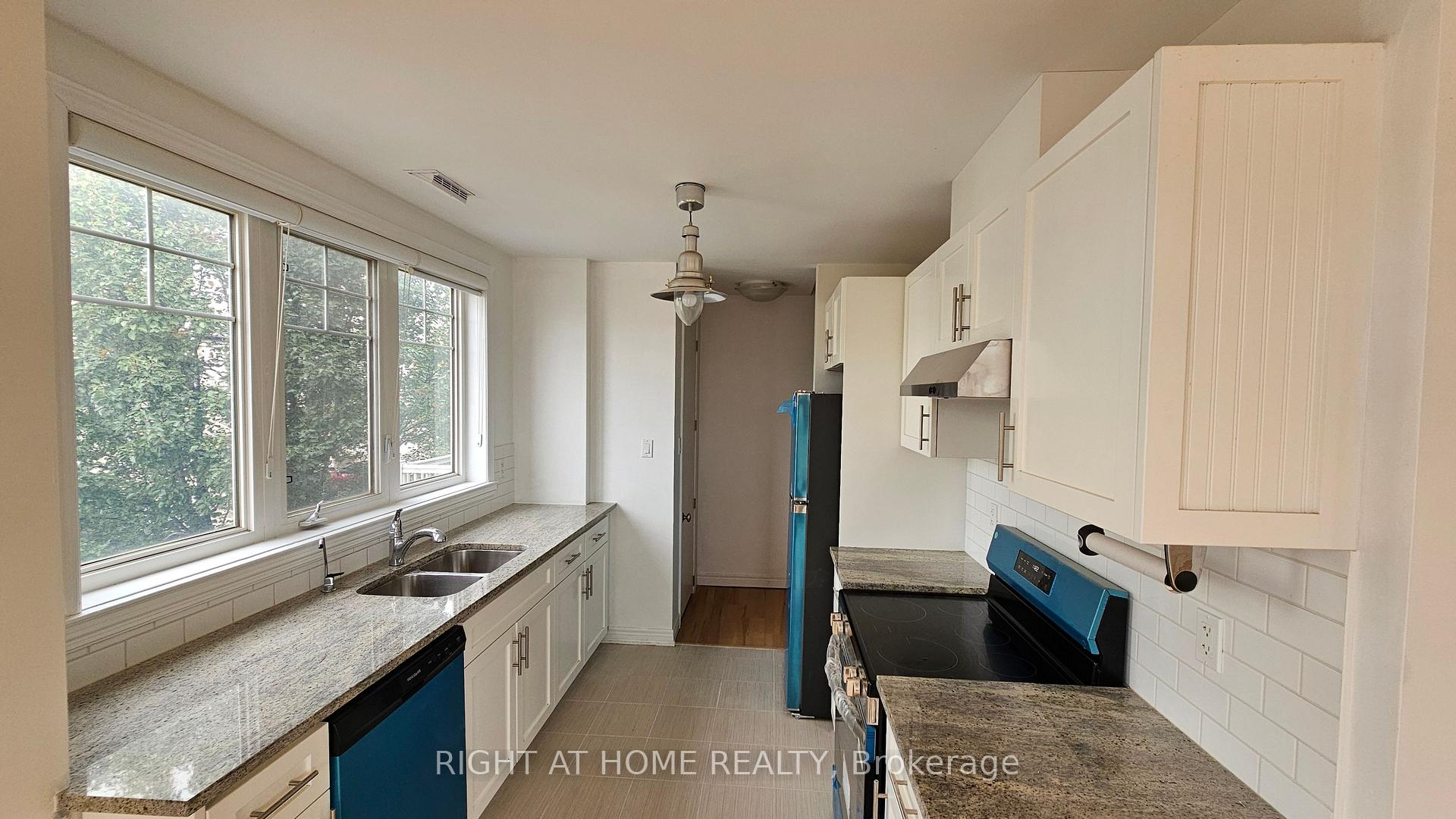 Photo 11 of Unit 40, 337 Beach Boulevard, Hamilton, Hamilton Beach — HOMEH