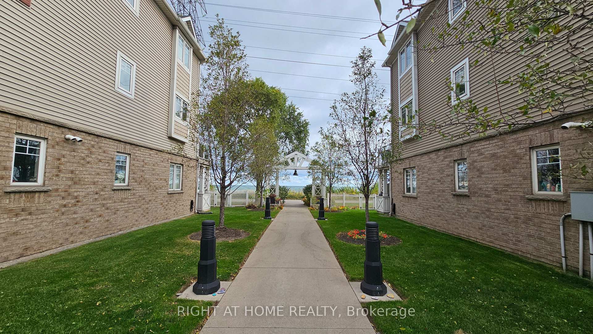 Photo 26 of Unit 40, 337 Beach Boulevard, Hamilton, Hamilton Beach — HOMEH