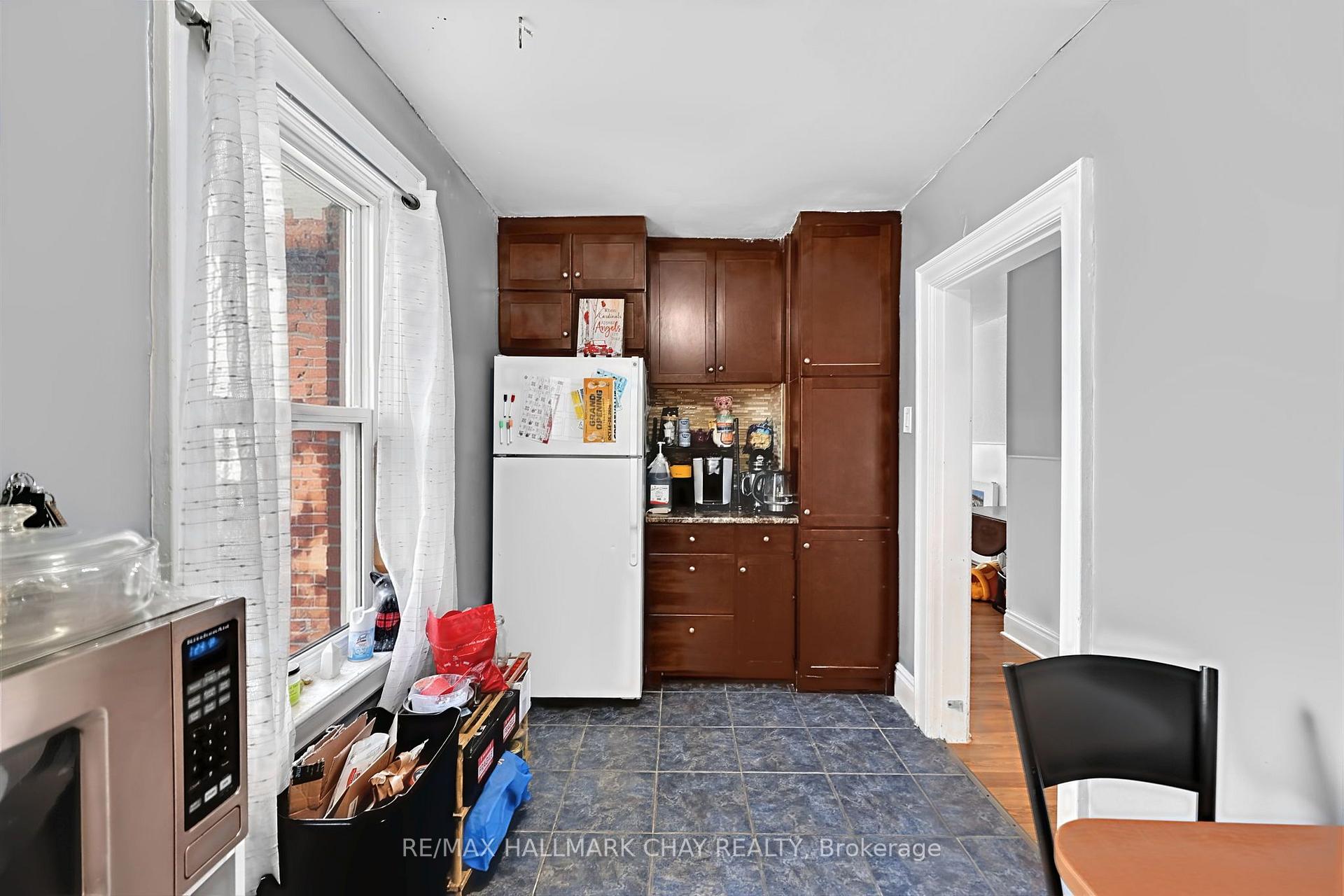 Photo 16 of 84 Burton Avenue, Barrie, Allandale — HOMEH