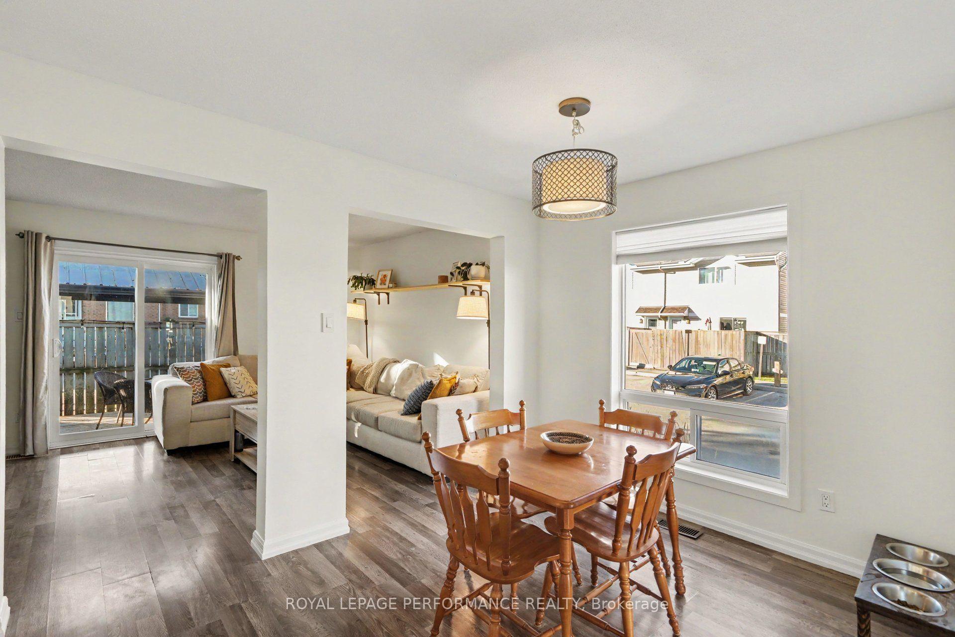 Photo 12 of Unit 23, 1730 Winter Rose Lane, Ottawa, Orleans/Sunridge — HOMEH