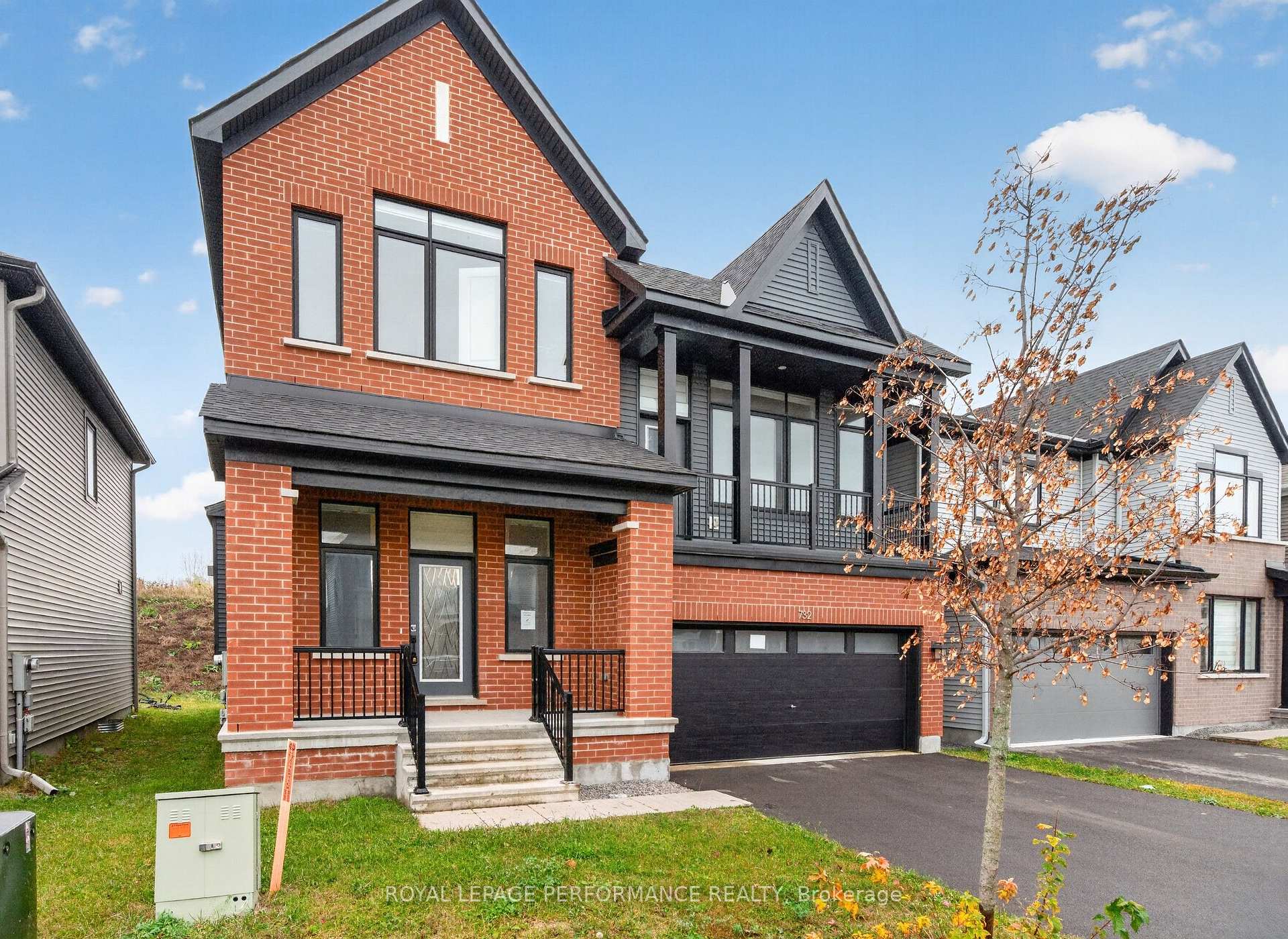 Photo 2 of 732 Eminence Street, Ottawa, Barrhaven - Half Moon Bay — HOMEH