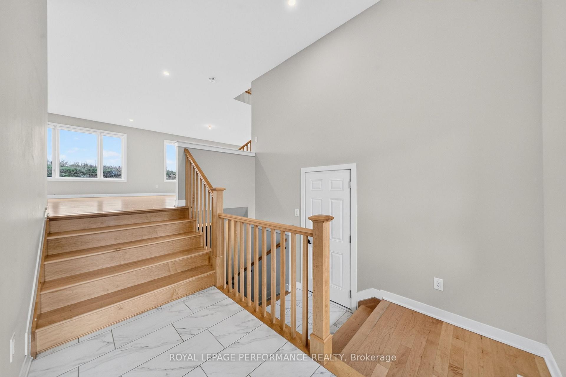 Photo 4 of 732 Eminence Street, Ottawa, Barrhaven - Half Moon Bay — HOMEH