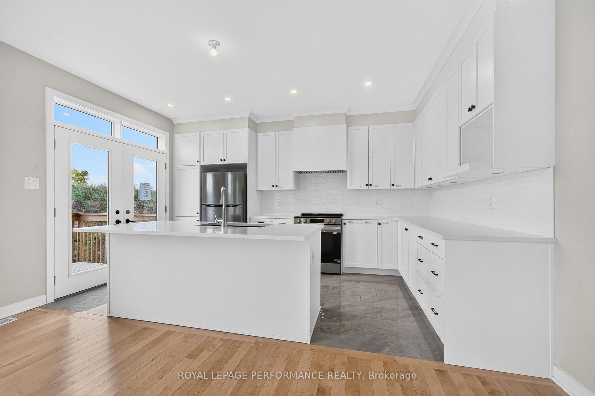 Photo 12 of 732 Eminence Street, Ottawa, Barrhaven - Half Moon Bay — HOMEH