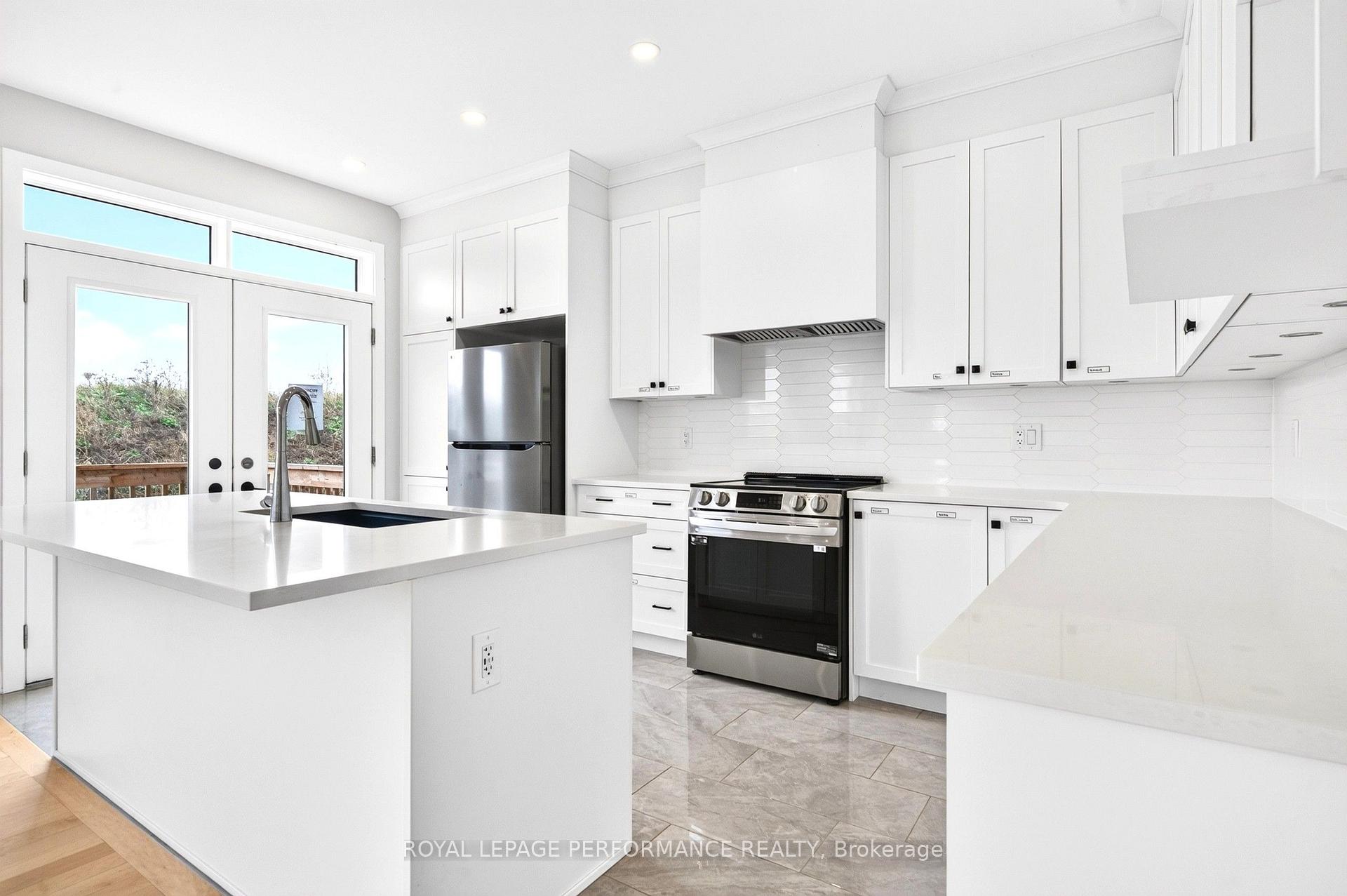 Photo 13 of 732 Eminence Street, Ottawa, Barrhaven - Half Moon Bay — HOMEH