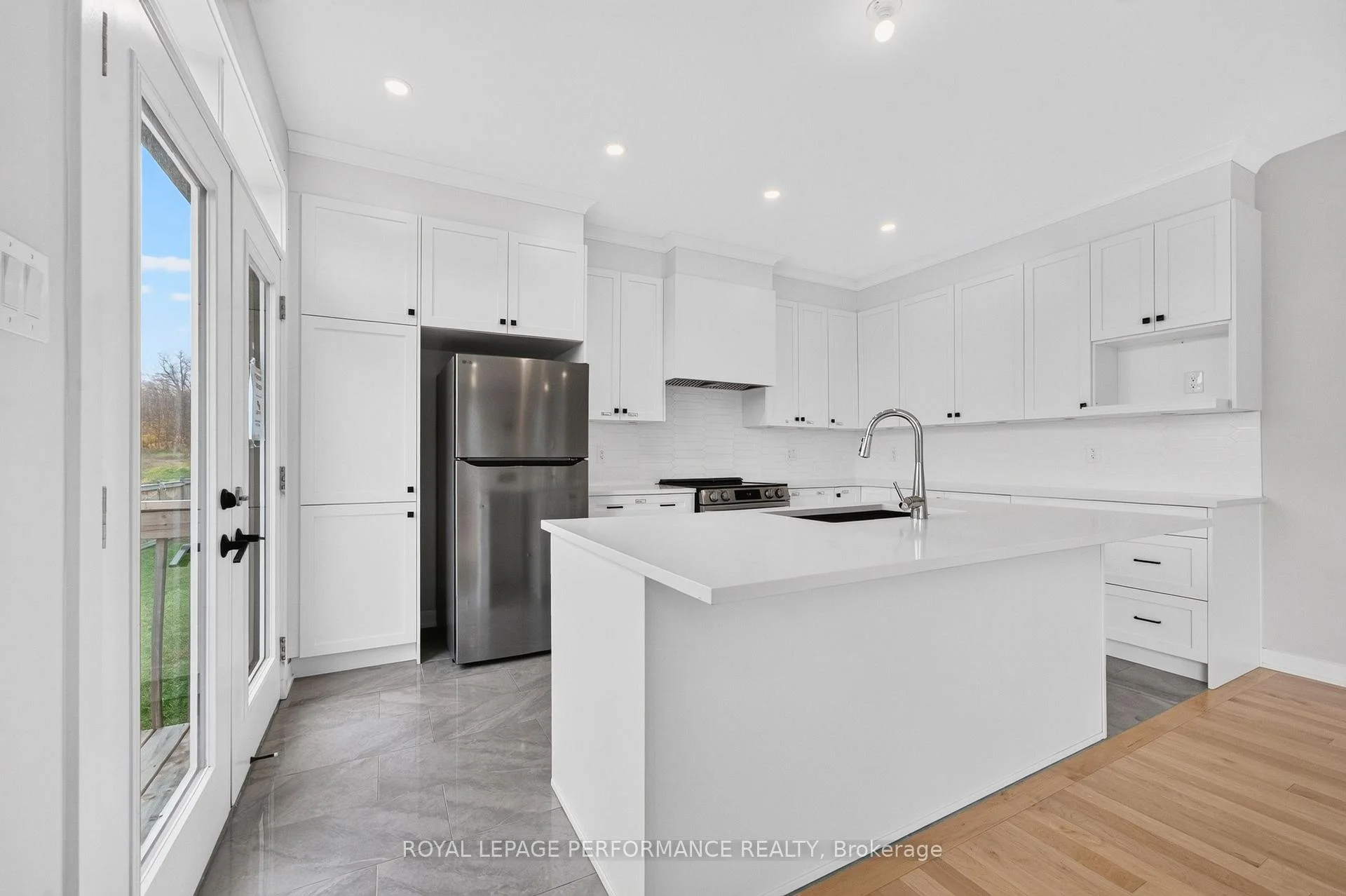 Photo 16 of 732 Eminence Street, Ottawa, Barrhaven - Half Moon Bay — HOMEH
