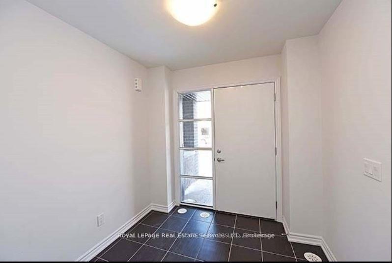 Photo 2 of 3050 Postridge Drive, Oakville, Joshua Meadows — HOMEH