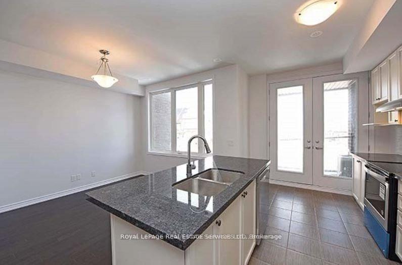 Photo 10 of 3050 Postridge Drive, Oakville, Joshua Meadows — HOMEH