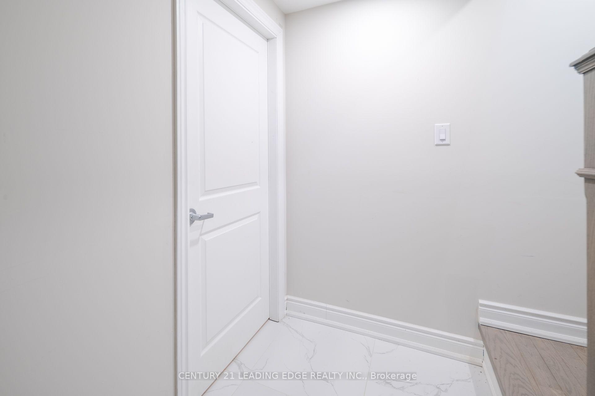 Photo 5 of Unit Lower, 314 Grove Street E, Barrie, Grove East — HOMEH