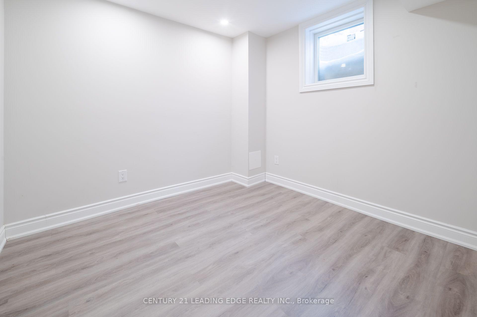 Photo 10 of Unit Lower, 314 Grove Street E, Barrie, Grove East — HOMEH