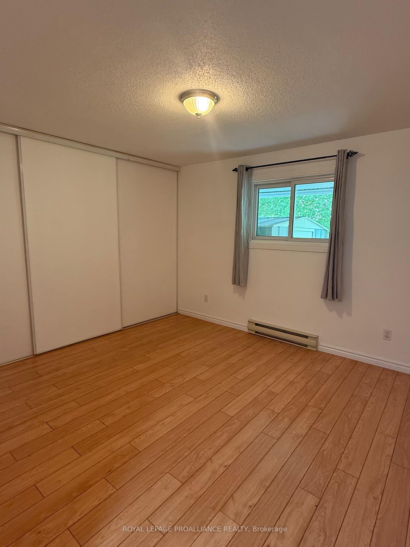 Photo 8 of Unit Unit 14, 73 Lywood Street, Belleville, Belleville Ward — HOMEH