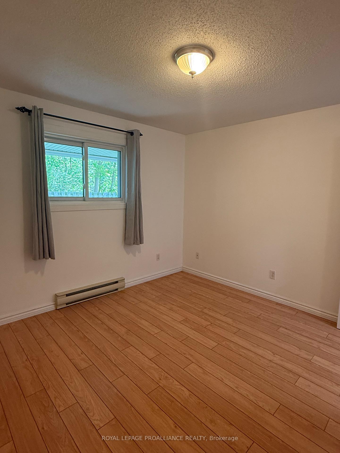 Photo 9 of Unit Unit 14, 73 Lywood Street, Belleville, Belleville Ward — HOMEH