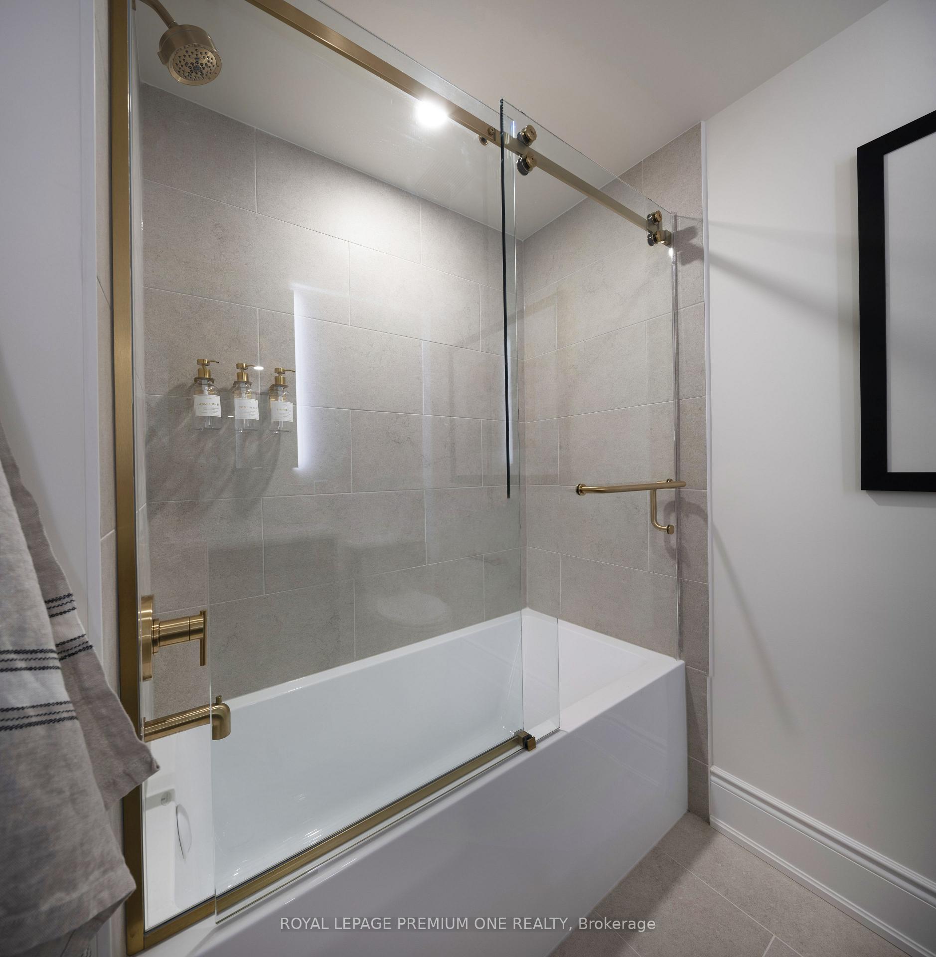 Photo 19 of Unit #39, 30 Commerce Trail, Toronto, Rockcliffe-Smythe — HOMEH
