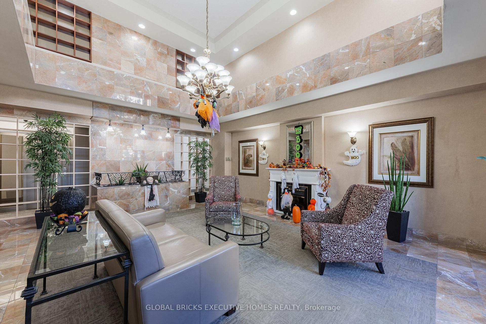 Photo 4 of Unit 1404, 5 Lisa Street, Brampton, Queen Street Corridor — HOMEH