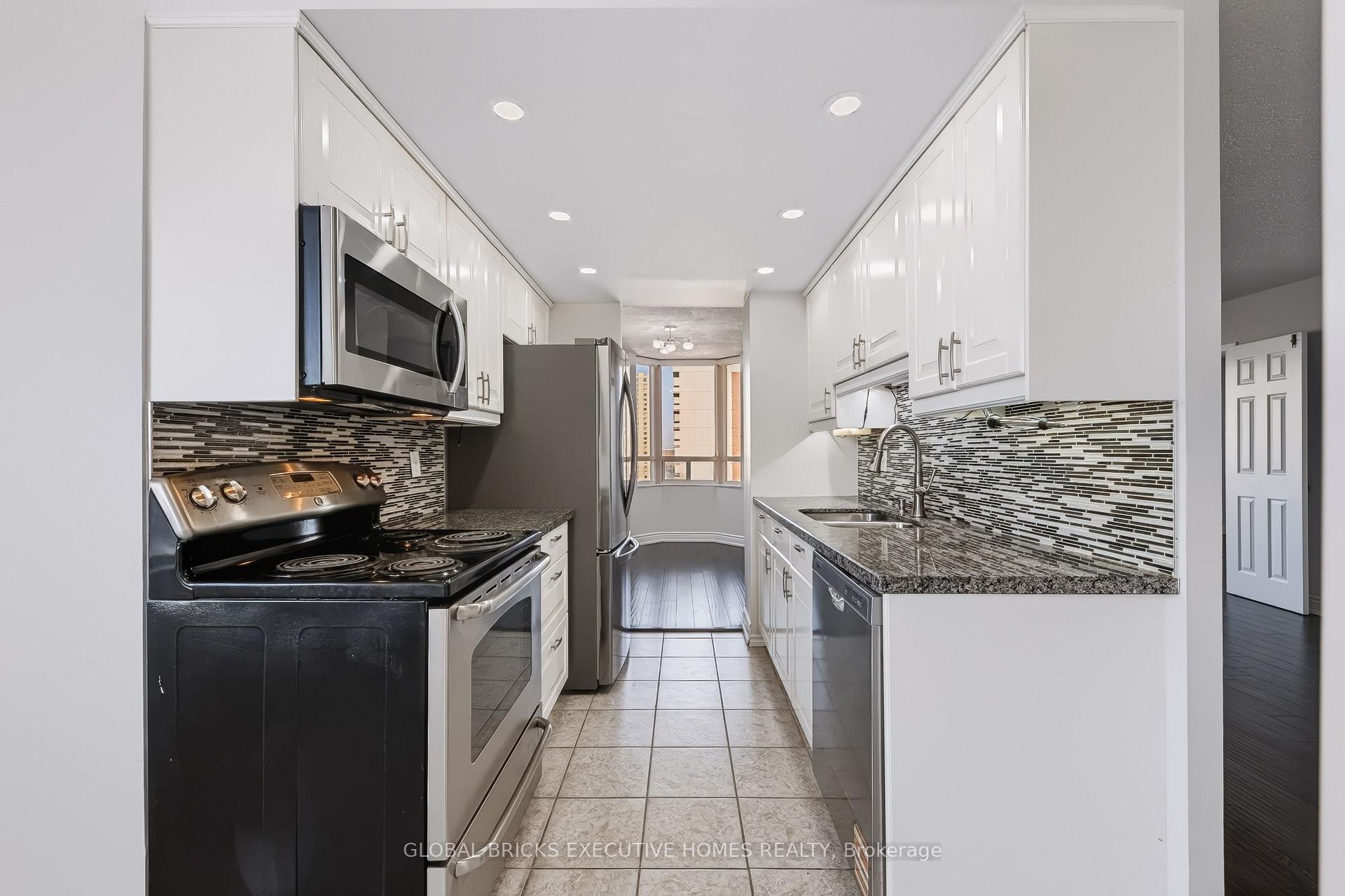 Photo 7 of Unit 1404, 5 Lisa Street, Brampton, Queen Street Corridor — HOMEH