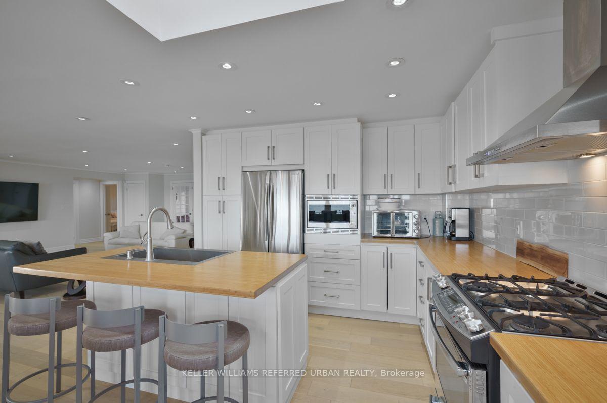 Photo 19 of 25060 Maple Beach Road, Brock, Beaverton — HOMEH