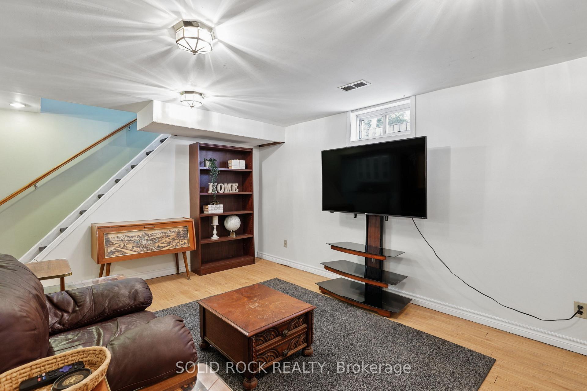 Photo 24 of 103 Rostad Avenue, Ottawa, Fitzroy Ward (South East) — HOMEH